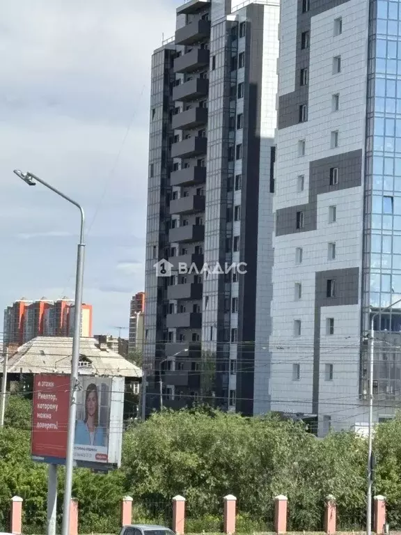 2-к кв. Бурятия, Улан-Удэ ул. Бабушкина, 1к5 (65.5 м) - Фото 2