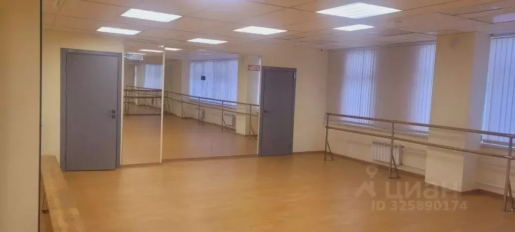 Помещение свободного назначения в Кемеровская область, Кемерово ул. ... - Фото 2