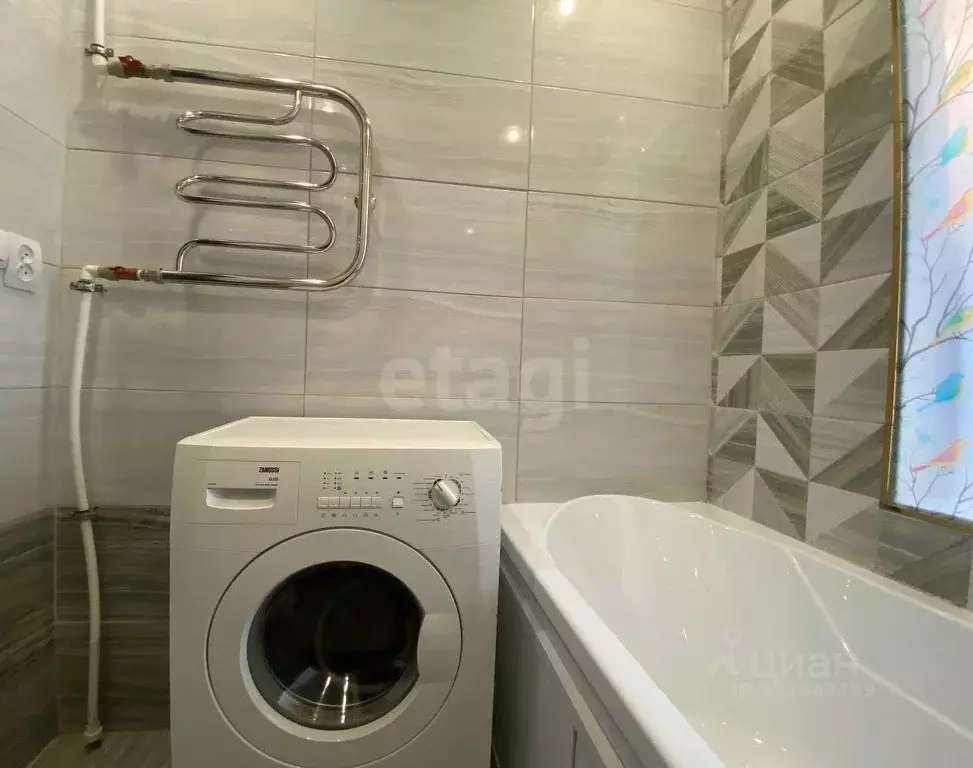 3-к кв. Кировская область, Киров Лянгасово мкр, ул. Октябрьская, 47 ... - Фото 1