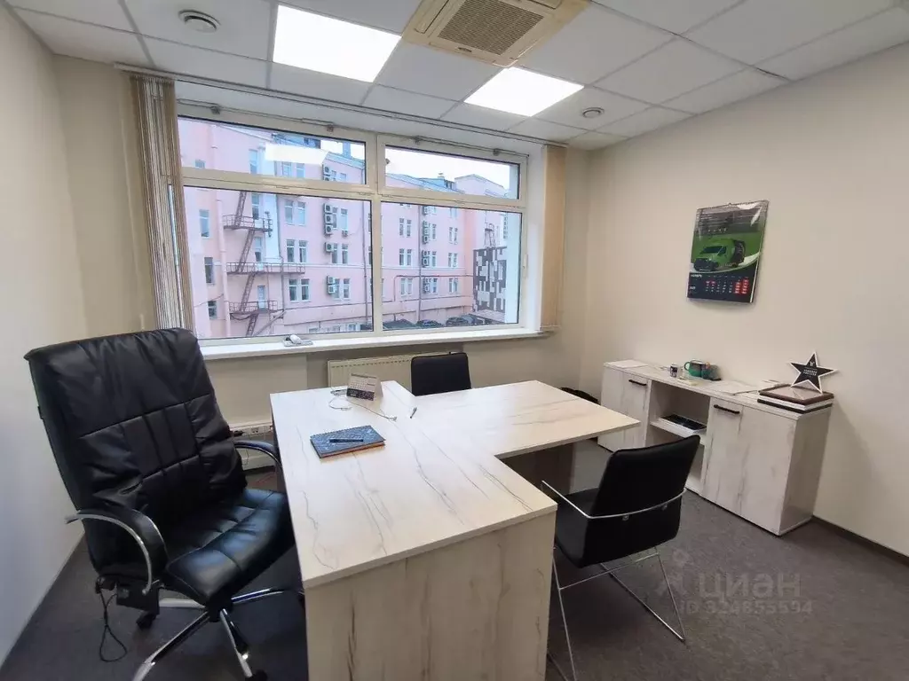 Офис в Москва 4-й Лесной пер., 13 (240 м) - Фото 1