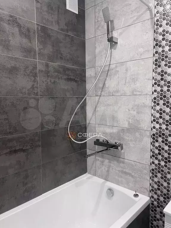 2-к. квартира, 58 м, 9/17 эт. - Фото 1