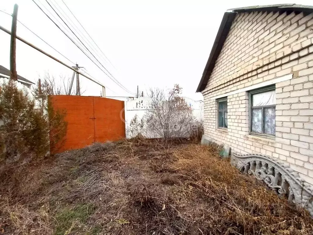 Дом в Волгоградская область, Волжский Вишневый сад СНТ, ул. Сиреневая ... - Фото 0