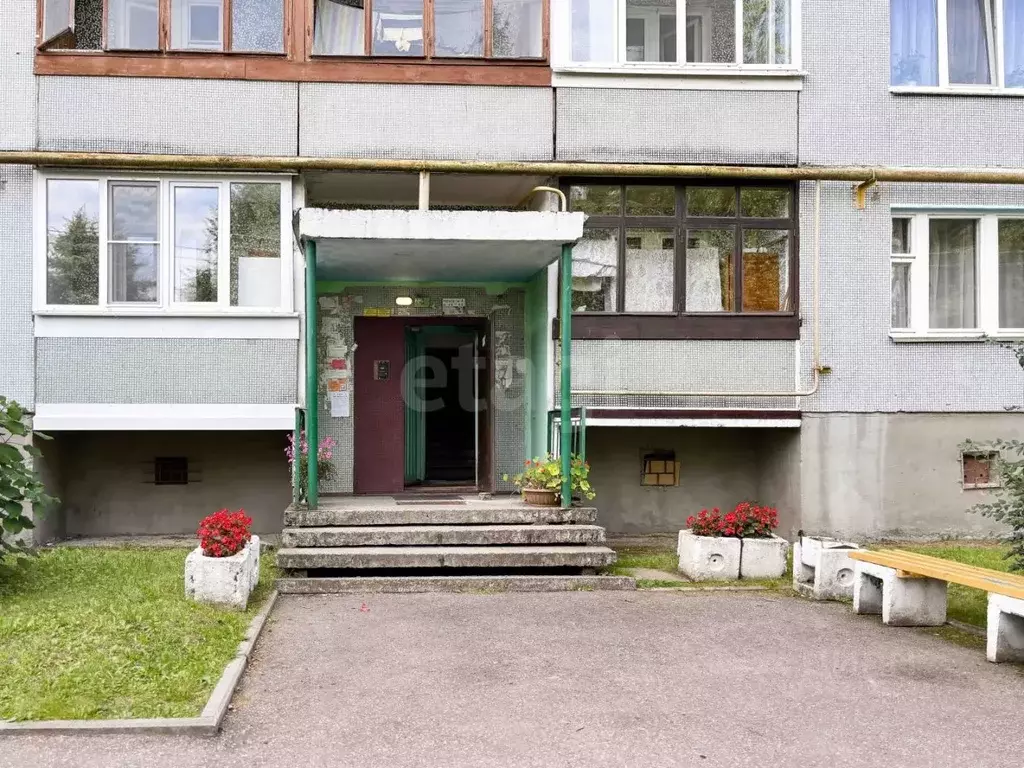 2-к кв. Псковская область, Печоры Индустриальная ул., 12 (51.9 м) - Фото 2