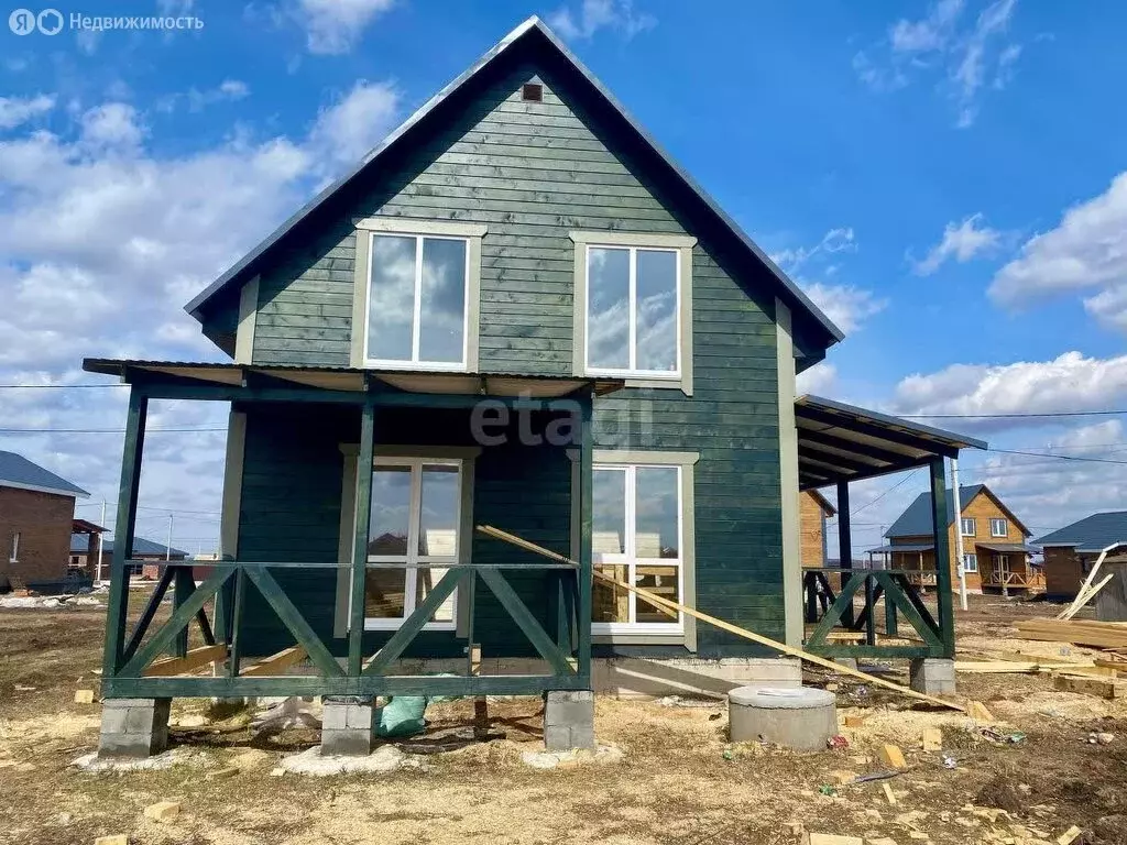 Дом в Иглинский район, Акбердинский сельсовет, деревня Блохино (100 м) - Фото 1