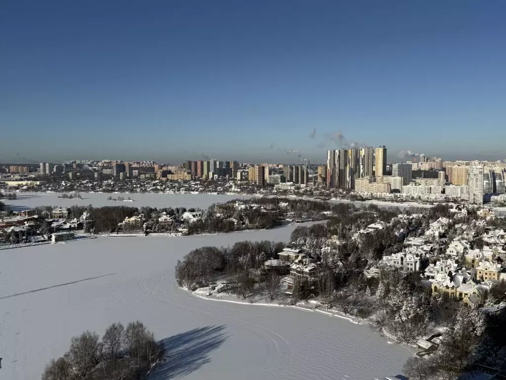 3-к кв. Московская область, Красногорск ул. Липовой Рощи, 1к1 (75.4 м) - Фото 1