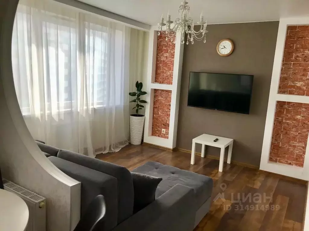 1-к кв. Рязанская область, Рязань ш. Солотчинское, 4к1 (37.0 м) - Фото 0