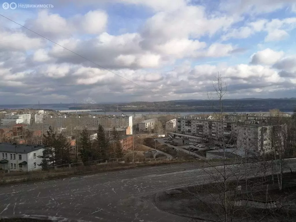 2-комнатная квартира: Усть-Илимск, улица Наймушина, 22 (54 м) - Фото 2