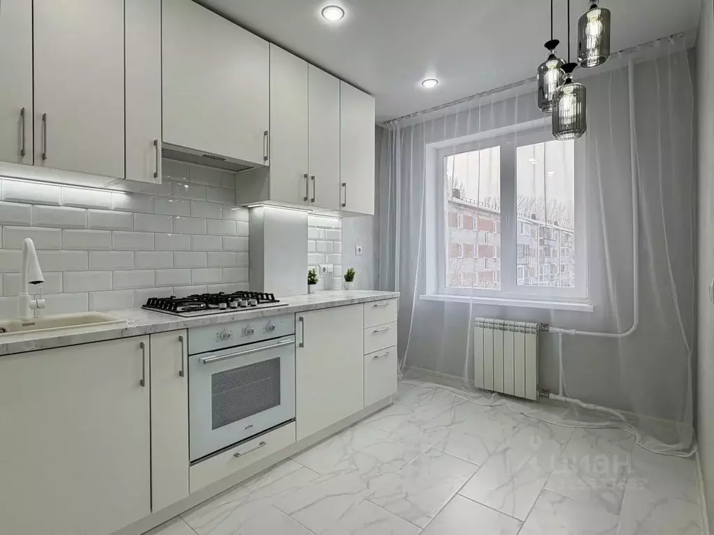 2-к кв. Омская область, Омск Заозерная ул., 10 (49.4 м) - Фото 0