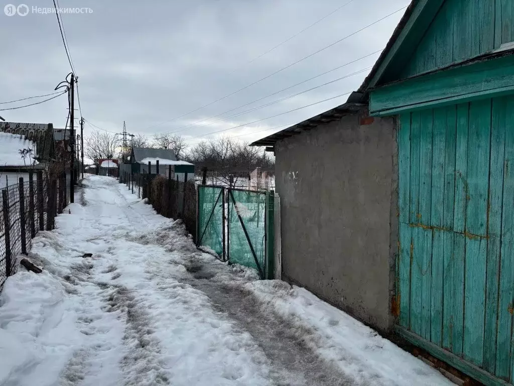 Дом в Саратовская область, муниципальное образование Энгельс, рабочий ... - Фото 1