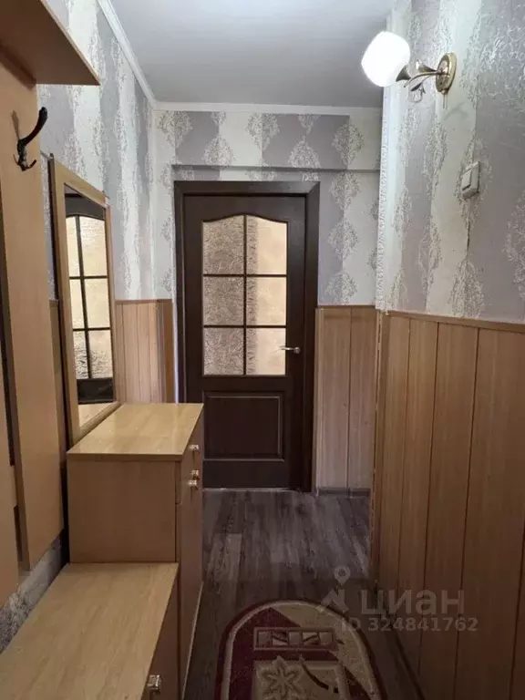 1-к кв. Омская область, Омск Волгоградская ул., 8 (31.4 м) - Фото 2