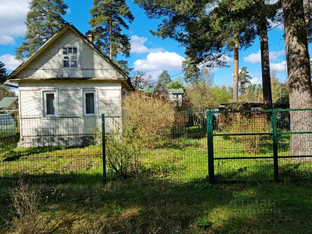 Дом в Ленинградская область, Гатчинский район, Вырица городской ... - Фото 0