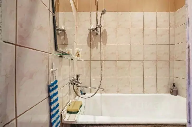 2-к кв. Санкт-Петербург ул. Комиссара Смирнова, 15 (70.0 м) - Фото 1