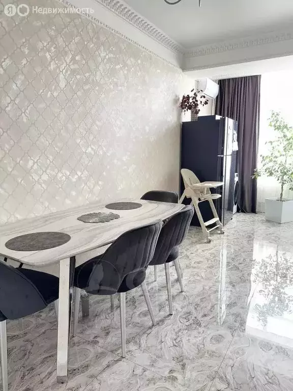 3-комнатная квартира: Махачкала, Хивская улица, 10 (108 м) - Фото 1