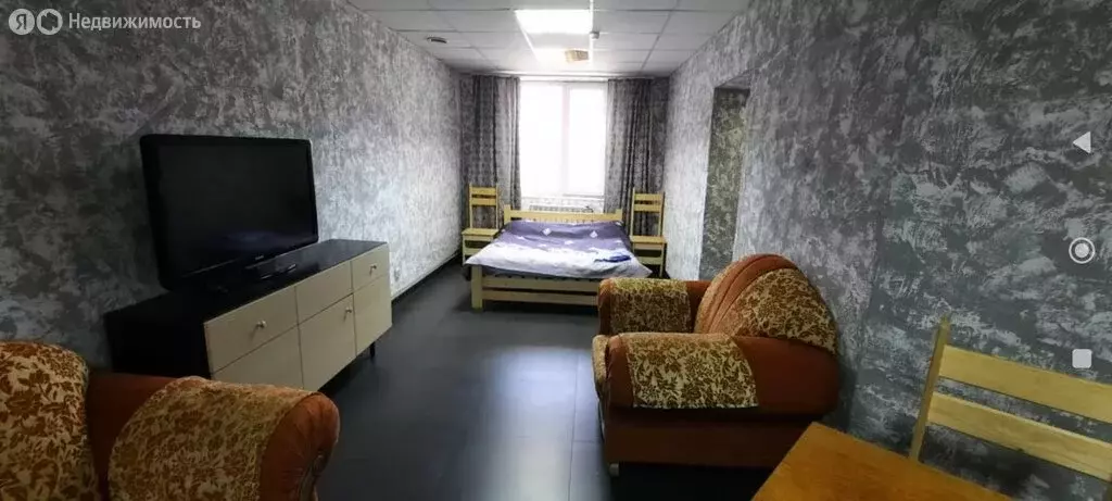 3-комнатная квартира: Тверь, 2-я улица Серова, 33 (72 м) - Фото 2