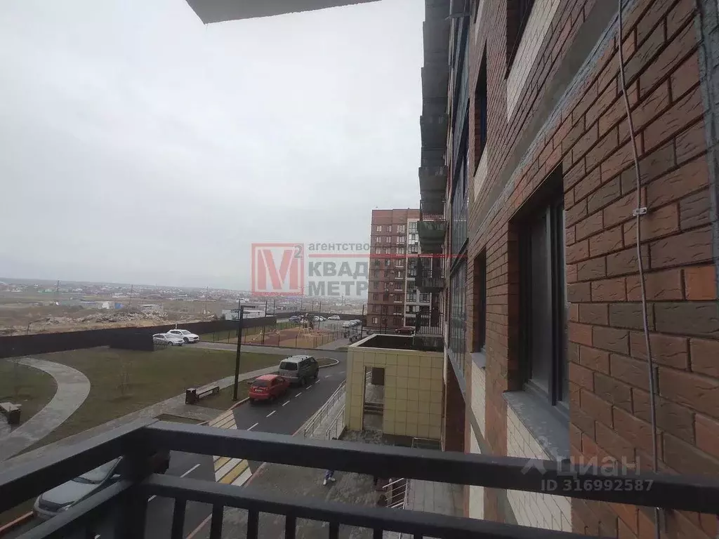 3-к кв. Белгородская область, Старый Оскол Центральный мкр, 4А (69.1 ... - Фото 0