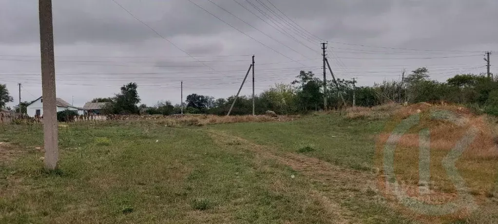 Участок в Крым, Черноморский район, Окуневское с/пос, с. ... - Фото 2