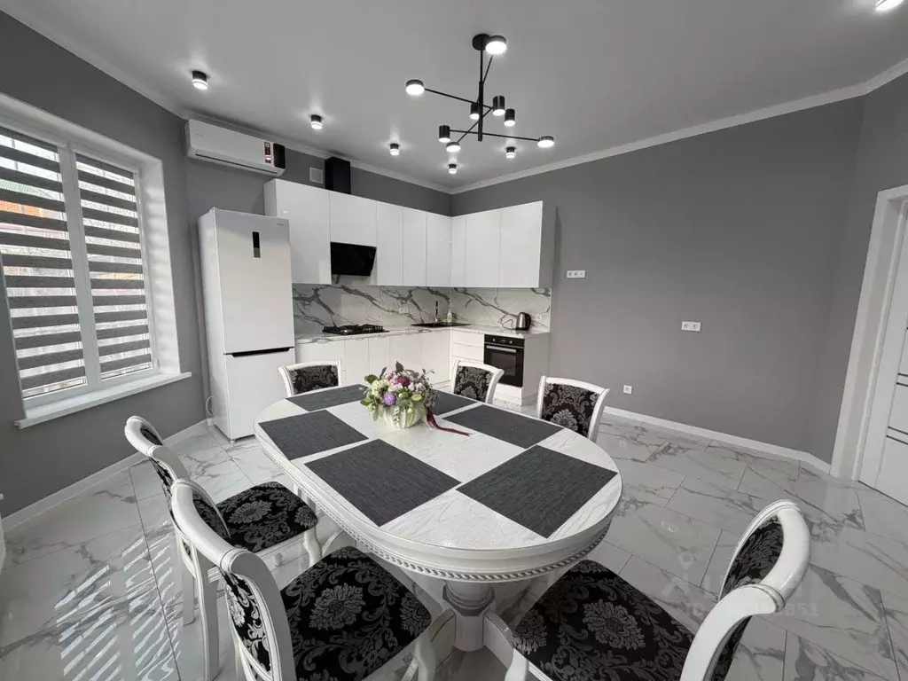 Дом в Краснодарский край, Усть-Лабинск ул. Агаркова (100 м) - Фото 2