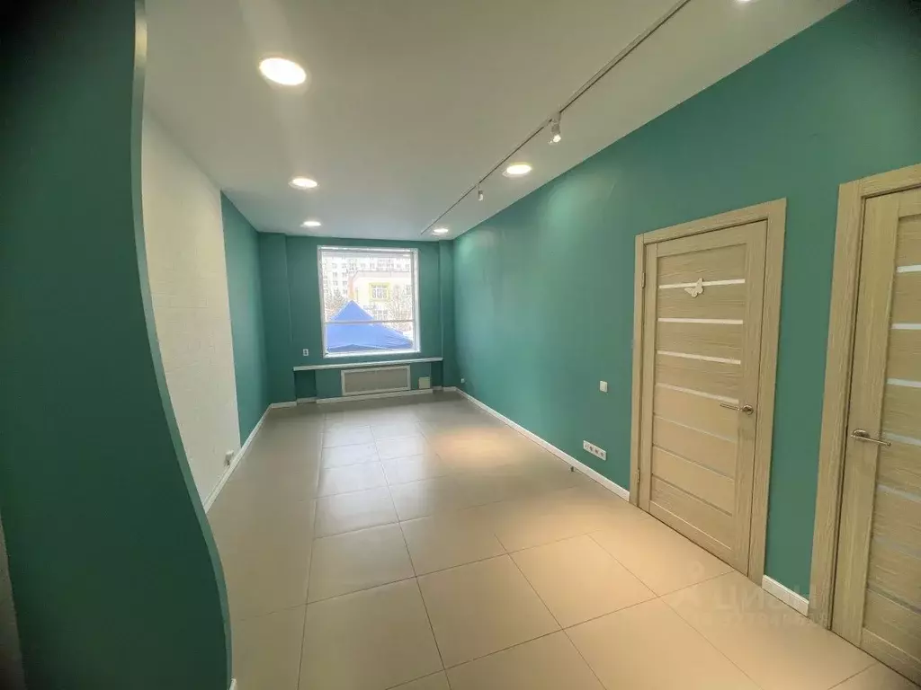 Помещение свободного назначения в Свердловская область, Екатеринбург ... - Фото 1