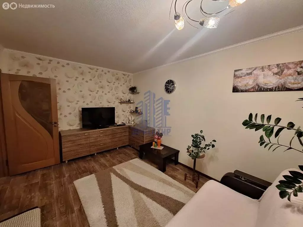 3-комнатная квартира: Чебоксары, бульвар Юности, 8 (67.4 м) - Фото 1