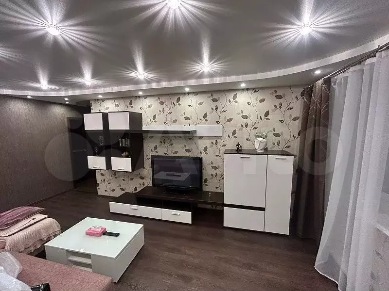 3-к. квартира, 60м, 5/5эт. - Фото 0