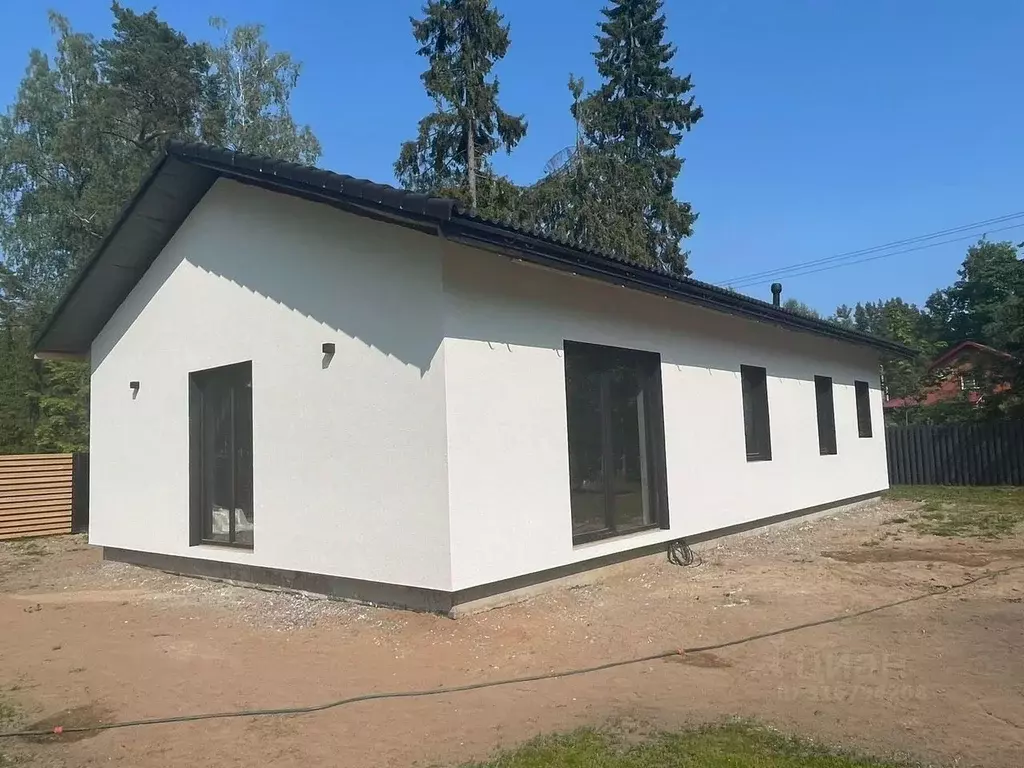 Дом в Ленинградская область, Гатчинский район, Сиверский городской ... - Фото 1