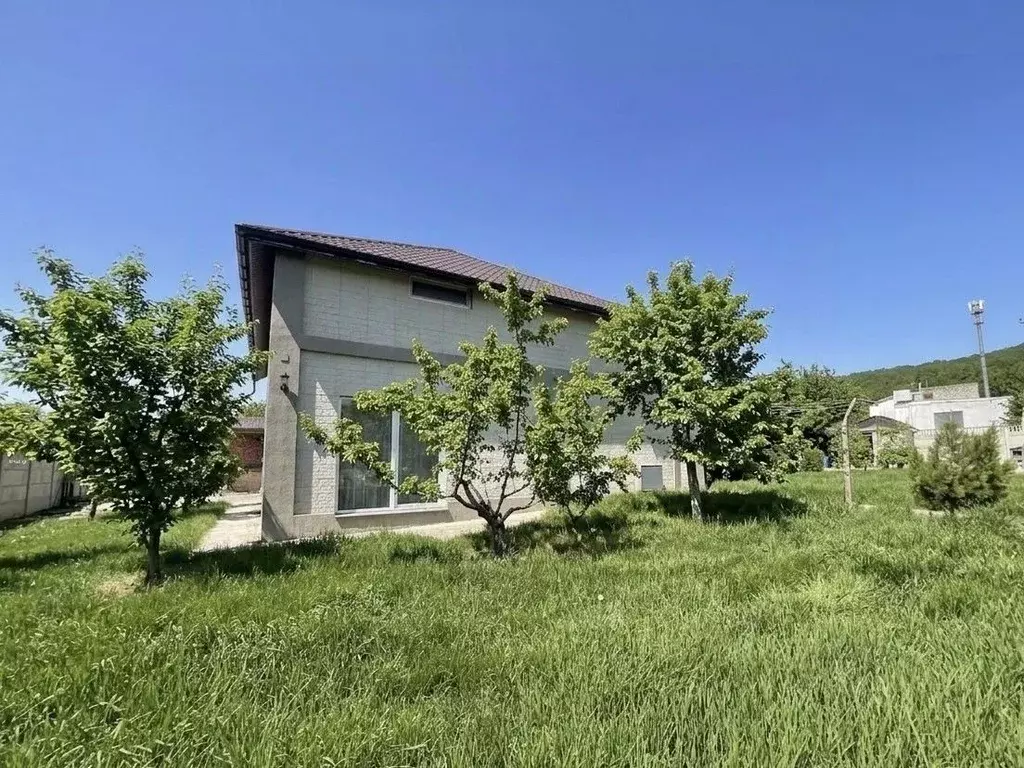 Дом в Севастополь с. Озерное, ул. Водоканальская, 8 (211 м) - Фото 1