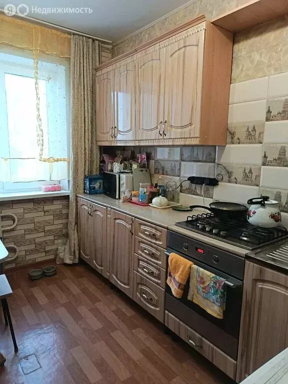 3-комнатная квартира: Курск, проспект Хрущёва, 27 (60.8 м) - Фото 2