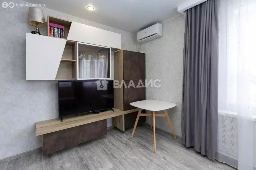 2-комнатная квартира: Благовещенск, улица Василенко, 3 (40.5 м) - Фото 1