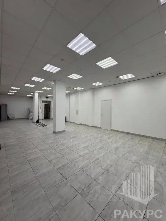 Помещение свободного назначения в Пермский край, Пермь просп. ... - Фото 2