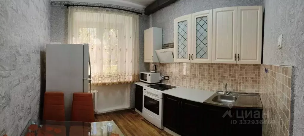 3-к кв. Иркутская область, Иркутск Советская ул., 127 (73.7 м) - Фото 2