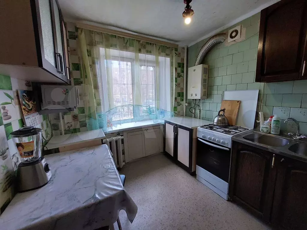 3-к. квартира, 55 м, 1/5 эт. - Фото 0