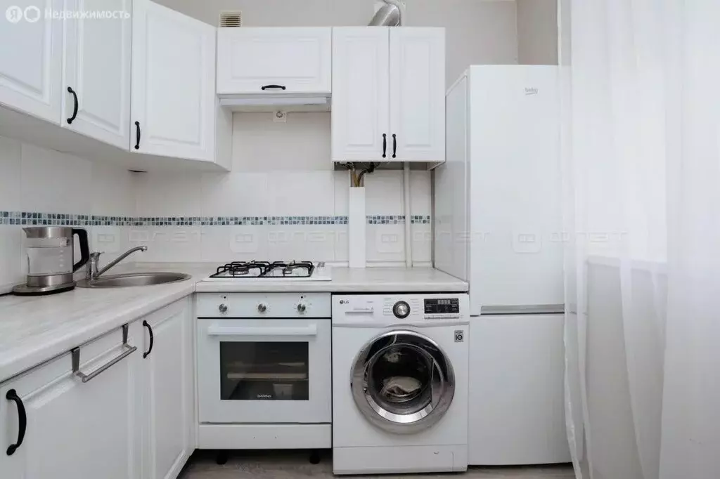 1-комнатная квартира: Казань, Ново-Савиновский район, Октябрьская ... - Фото 0