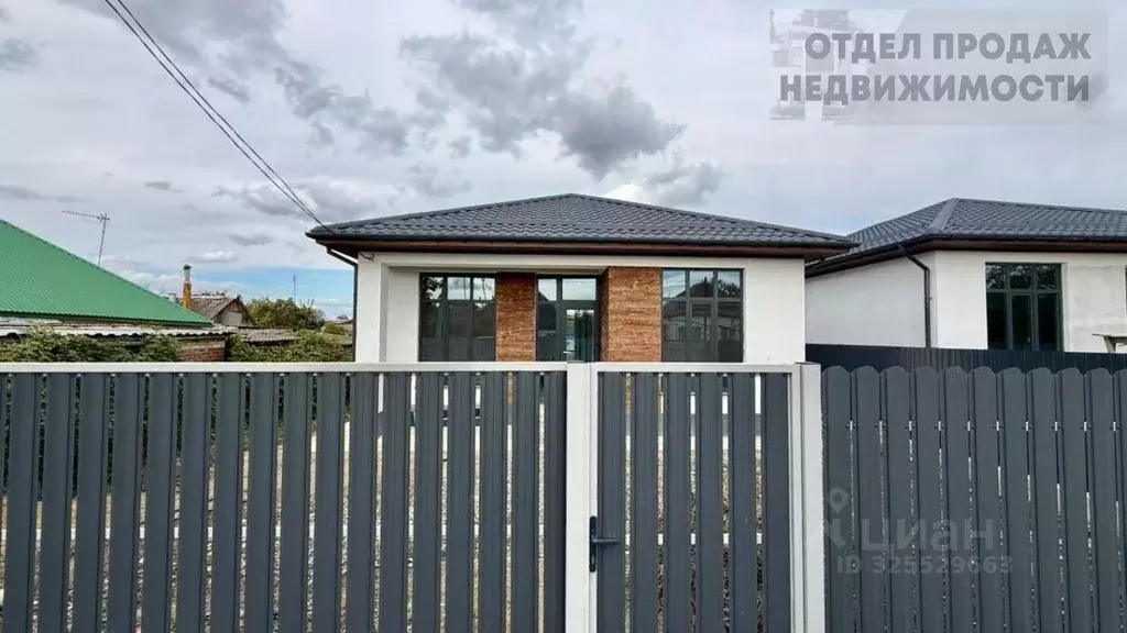 Дом в Краснодарский край, Крымск Нефтяная ул. (100 м) - Фото 1