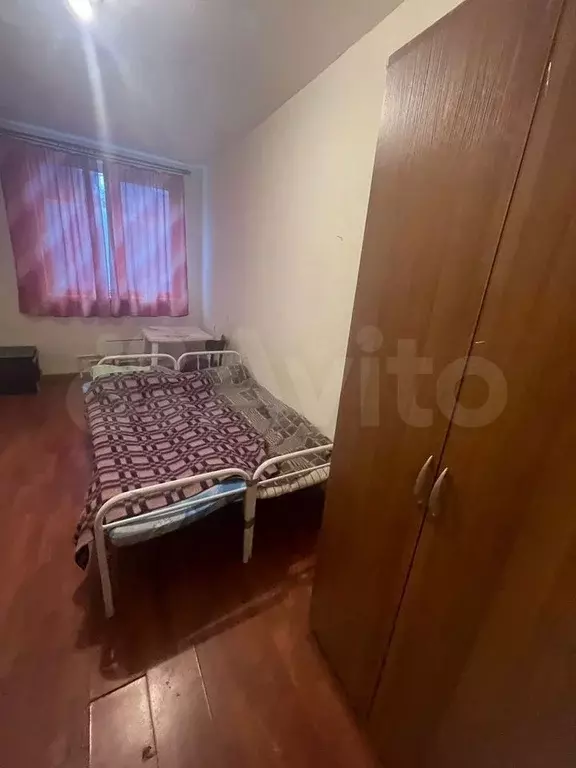 Комната 16 м в 4-к., 1/4 эт. - Фото 0