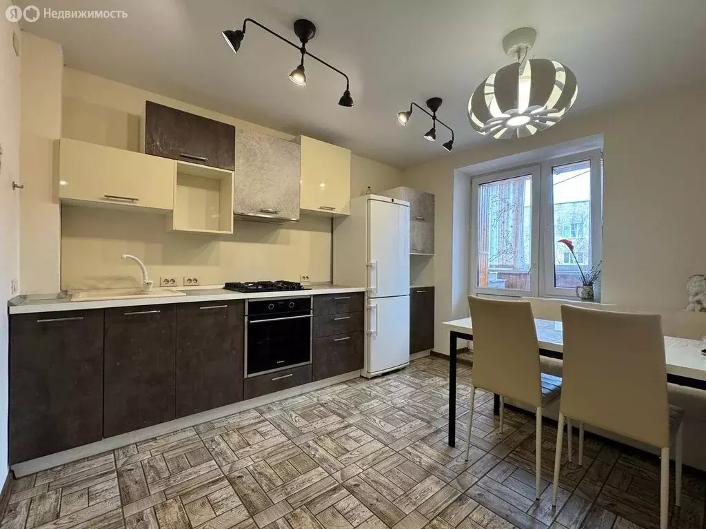 2-комнатная квартира: Киров, Казанская улица, 18 (54 м) - Фото 1