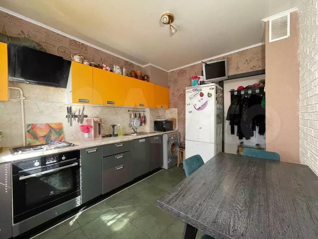 3-к. квартира, 60 м, 6/9 эт. - Фото 1