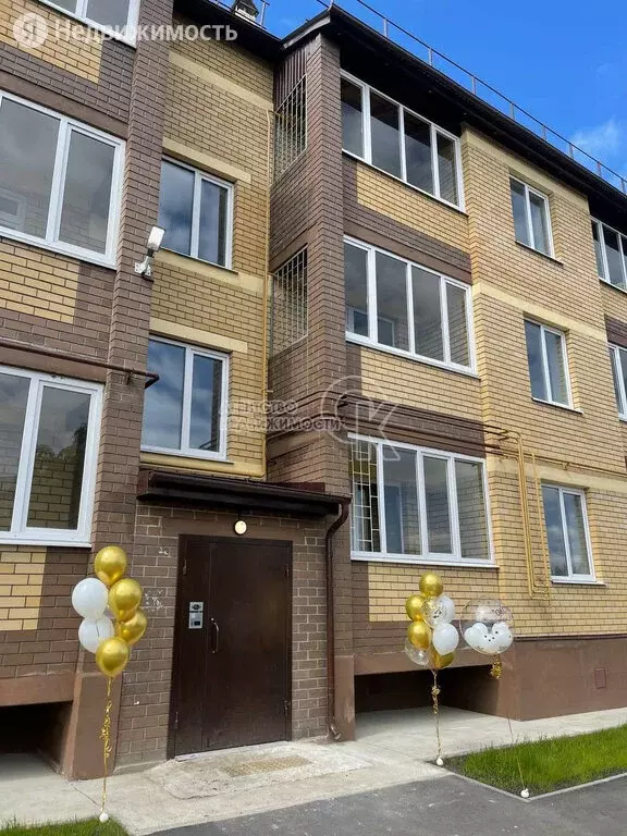 1-комнатная квартира: Нурлат, Товарищеская улица, 1А (38.7 м) - Фото 0