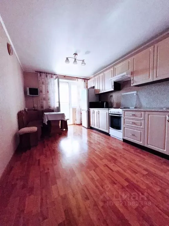 1-к кв. Саратовская область, Саратов Кленовая ул., 7 (43.0 м) - Фото 0