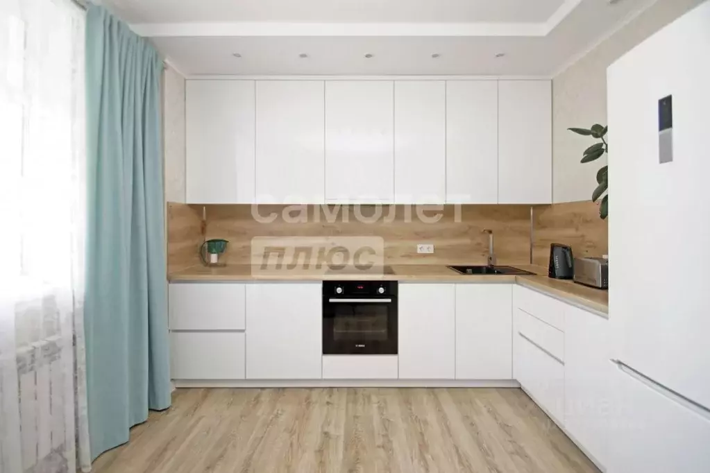 2-к кв. Омская область, Омск ул. Красный Путь, 137/2 (58.7 м) - Фото 1