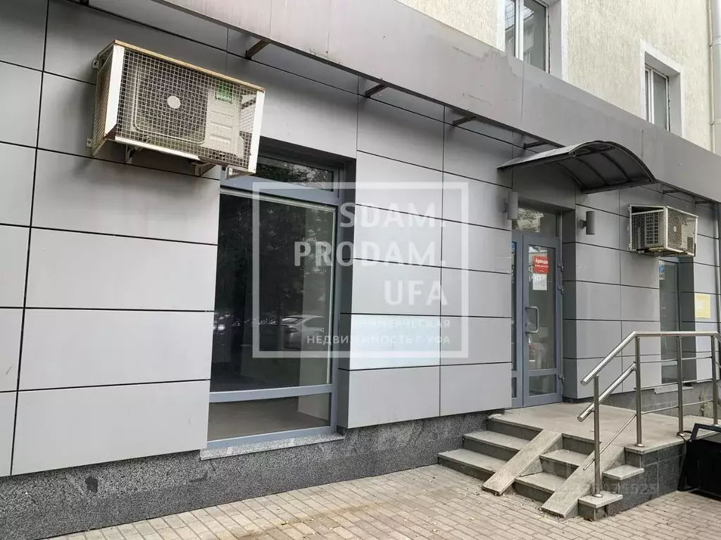 Торговая площадь в Башкортостан, Уфа просп. Октября, 10 (126 м) - Фото 1