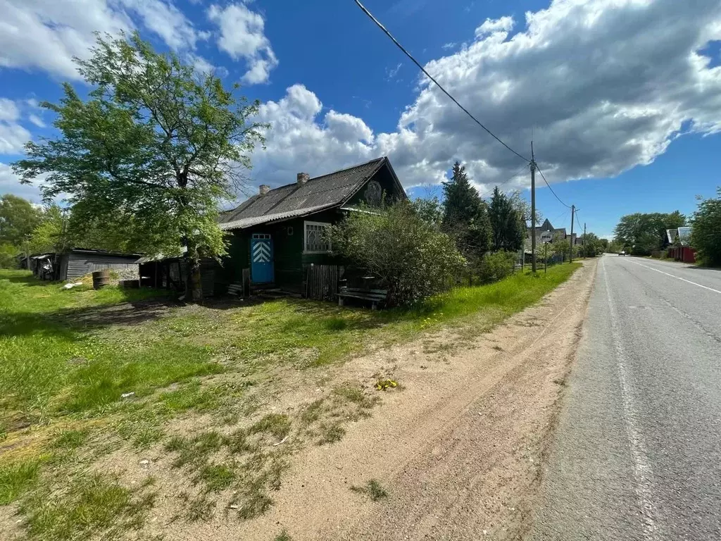 Дом в Новгородская область, Новгородский район, Бронницкое с/пос, д. ... - Фото 1