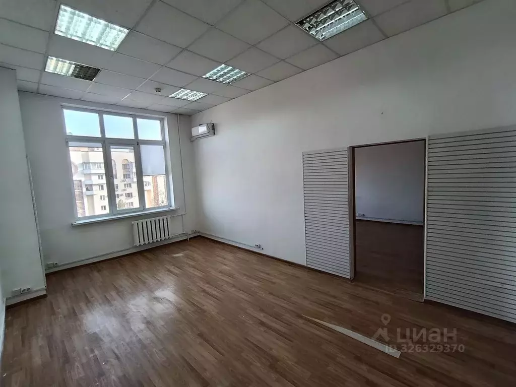 Офис в Краснодарский край, Краснодар Красная ул., 113 (45 м) - Фото 1