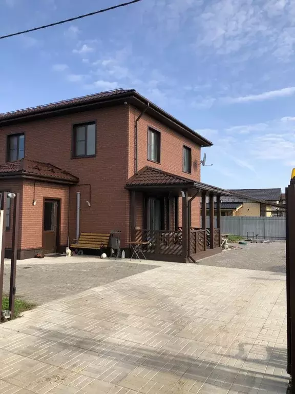 Дом в Ленинградская область, Ломоносовский район, Виллозское городское ... - Фото 1