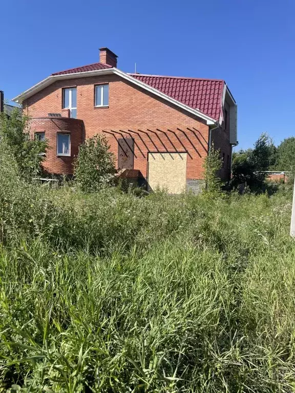 Дом в Омская область, Омск ул. Хлебникова, 20 (277 м) - Фото 0