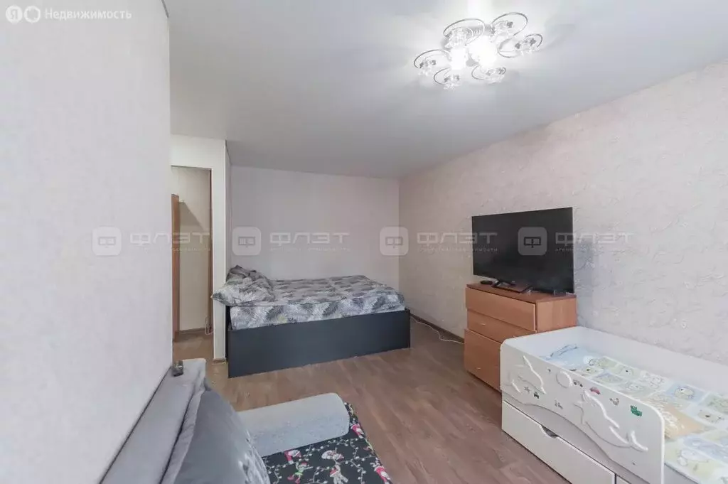 1-комнатная квартира: Казань, улица Липатова, 5 (30 м) - Фото 1