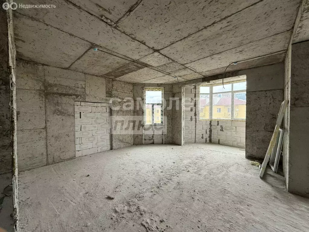3-комнатная квартира: Грозный, улица Хамзата У. Орзамиева, 38 (95 м) - Фото 1
