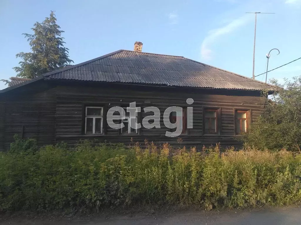 Дом в Вологодская область, Сокольский муниципальный округ, Кадников ... - Фото 1