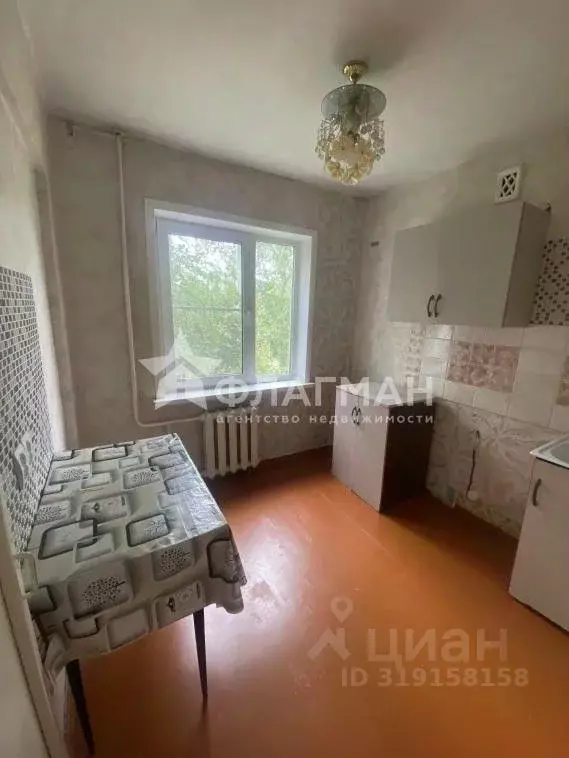 1-к кв. Иркутская область, Усолье-Сибирское ул. Луначарского, 45 (30.7 ... - Фото 0