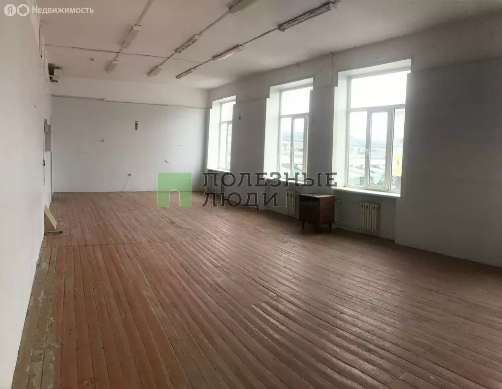 Торговая площадь (204.8 м) - Фото 1