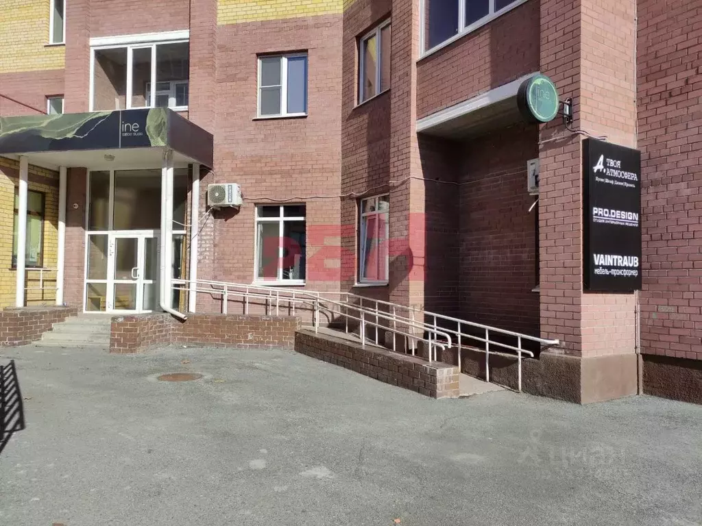 Торговая площадь в Тюменская область, Тюмень 6-й мкр, ул. Валерии ... - Фото 0